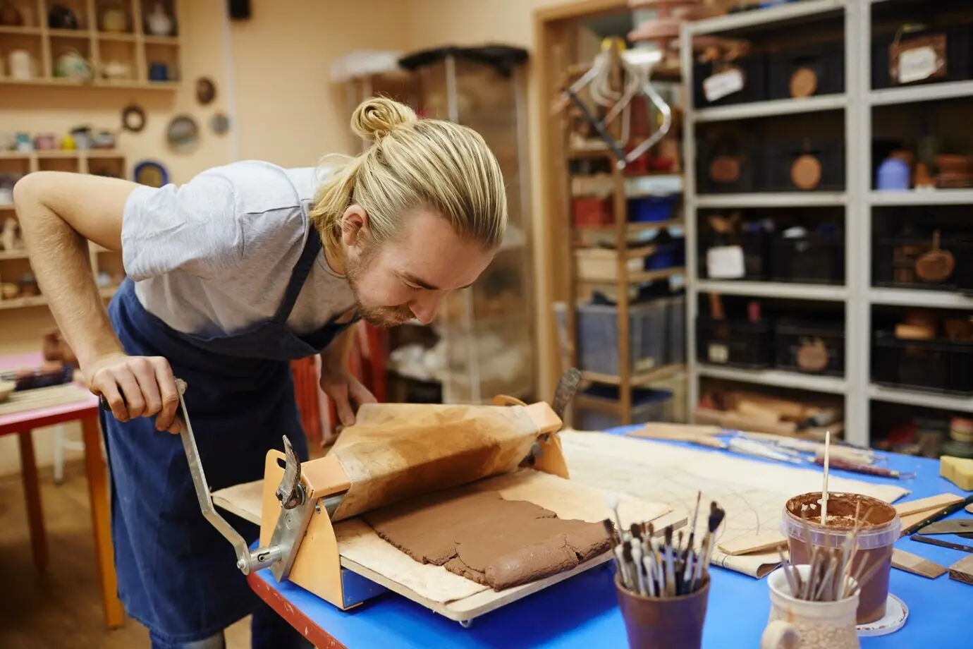 Töpfer bei der Arbeit